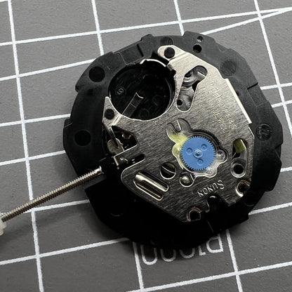 1 PIÈCE Mouvement à quartz Sunon PE46 2 aiguilles avec date Mouvement de montre Date à 3 