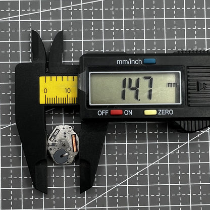 Miyota GL24 silver quartz movement with two hands for precise watch accessory timekeeping.