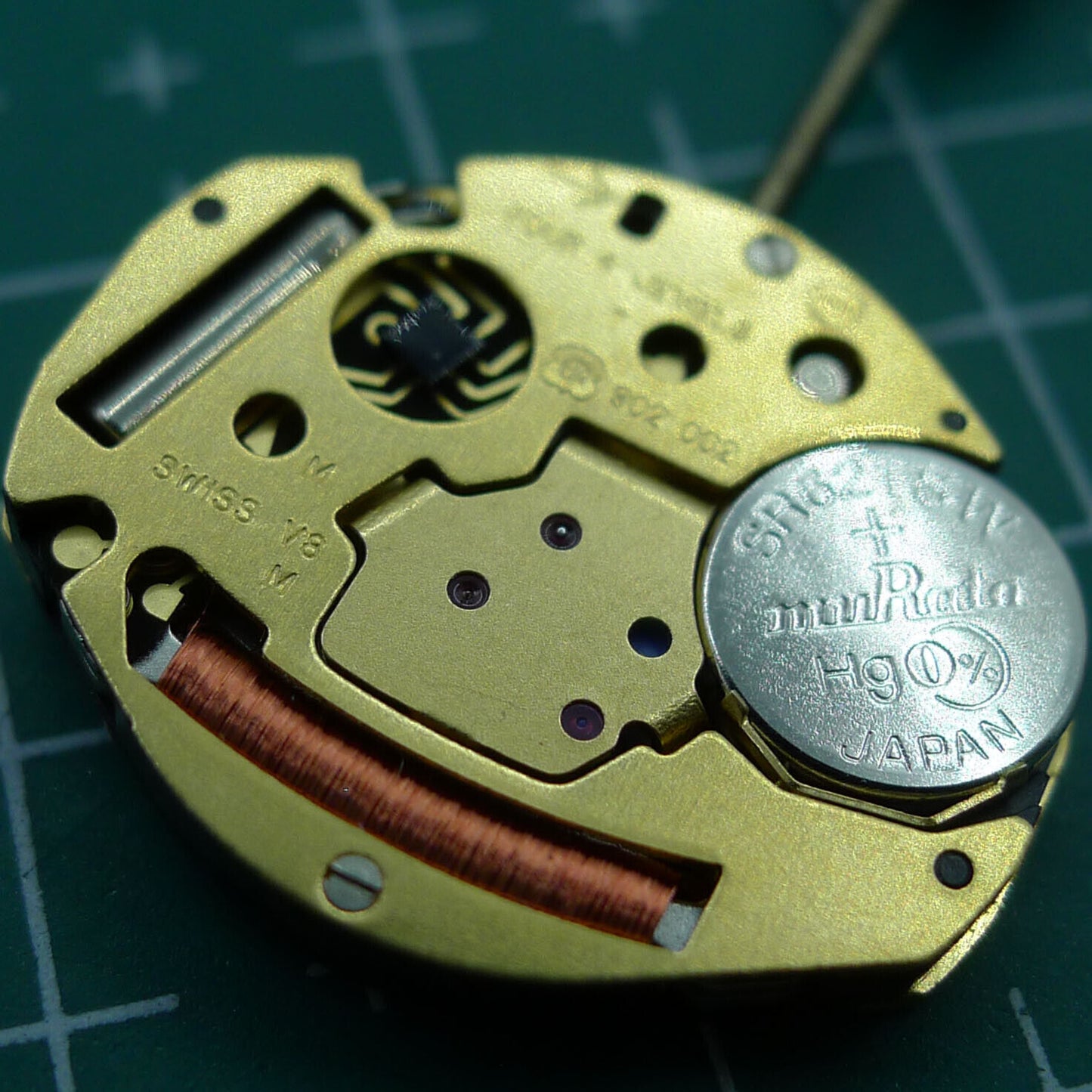 Wholesale ETA 902.002 quartz watch movement with 2 hands, Swiss precision for accurate timekeeping accessories.