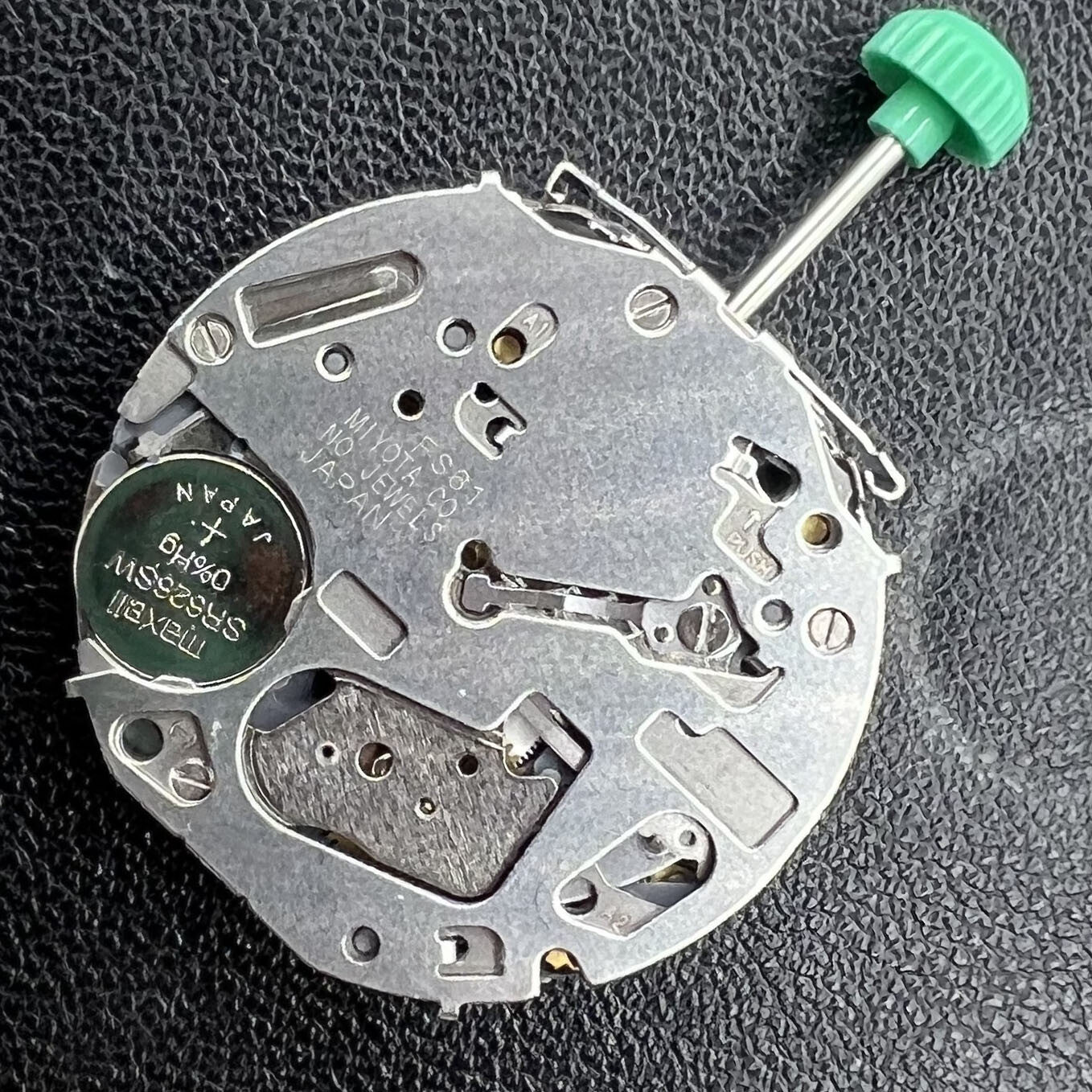 Miyota FS61 quartz chronograph movement with date at 4 o?clock and three subdials, precision timing by Miyota.