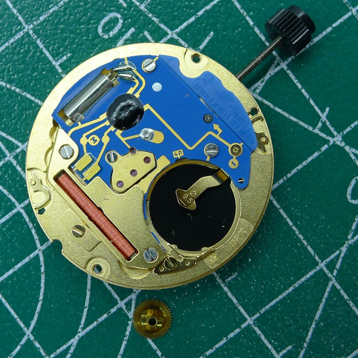 ETA 955.102 Swiss Made quartz watch movement by Wholesale, no calendar, precise timekeeping for repairs.