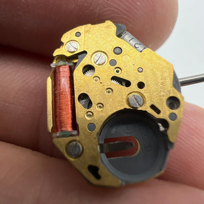 Citizen Miyota 6L32 quartz movement with 3 hands, ensuring precise timekeeping for watch accessories.