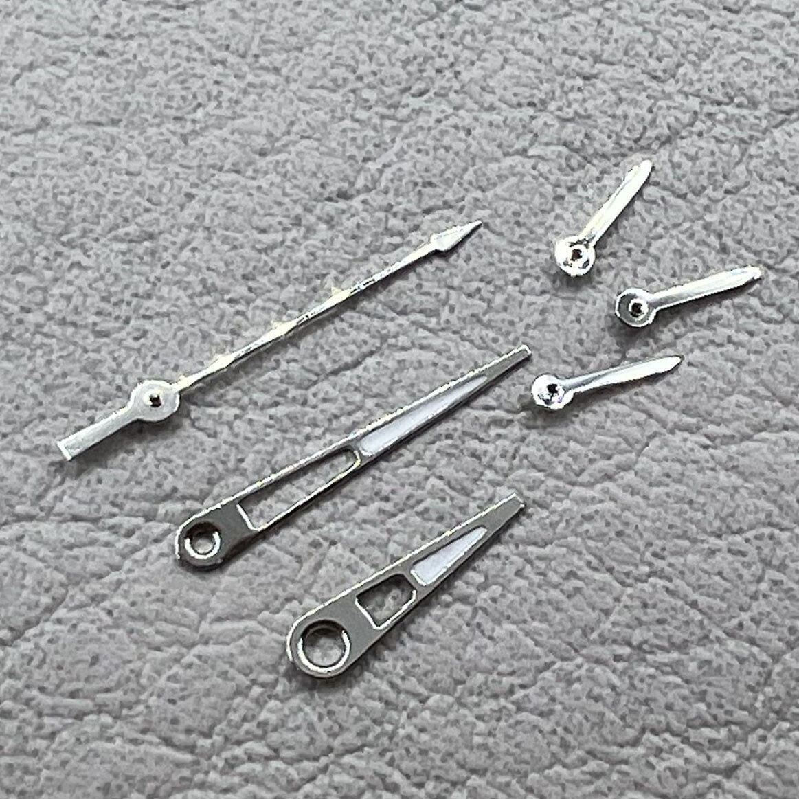 2 Sets/Pack 11mm Pointed Silver Trim Green Lume Hands Set for VD53 VD54 VD57