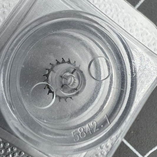 Roue d'échappement 80 heures en métal argenté pour mouvement C07.611 n° 6749, authentique, fabriquée en Suisse