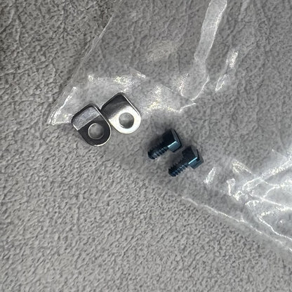 Blaue Schrauben 4 Stück und Silberne Klemmen 4 Stück passend für Seagull ST3600