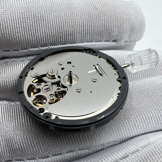 Seiko SII NH39A automatic watch movement, Japan made, precise timekeeping for repairs and upgrades.