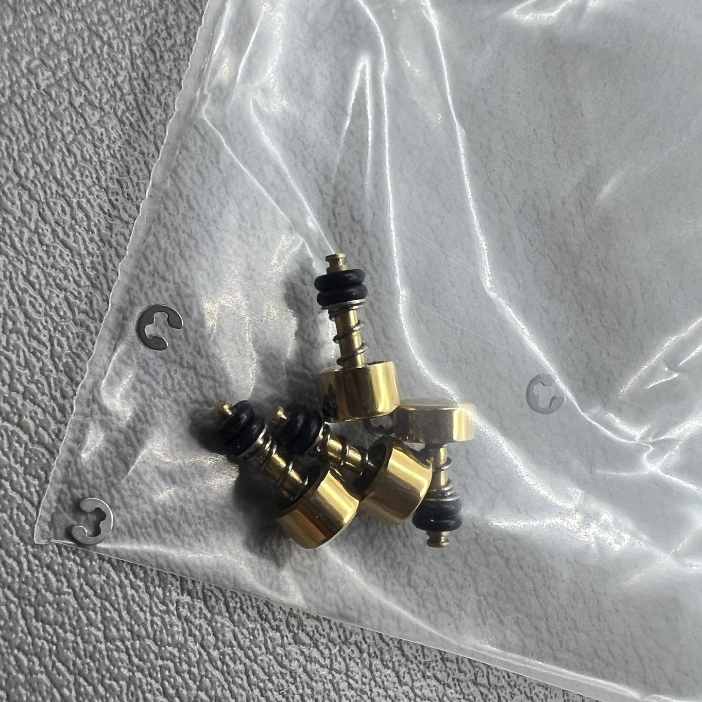 4 STÜCK/Packung Gold Druckknöpfe für Casio DW5600 Wasserdichter Edelstahl