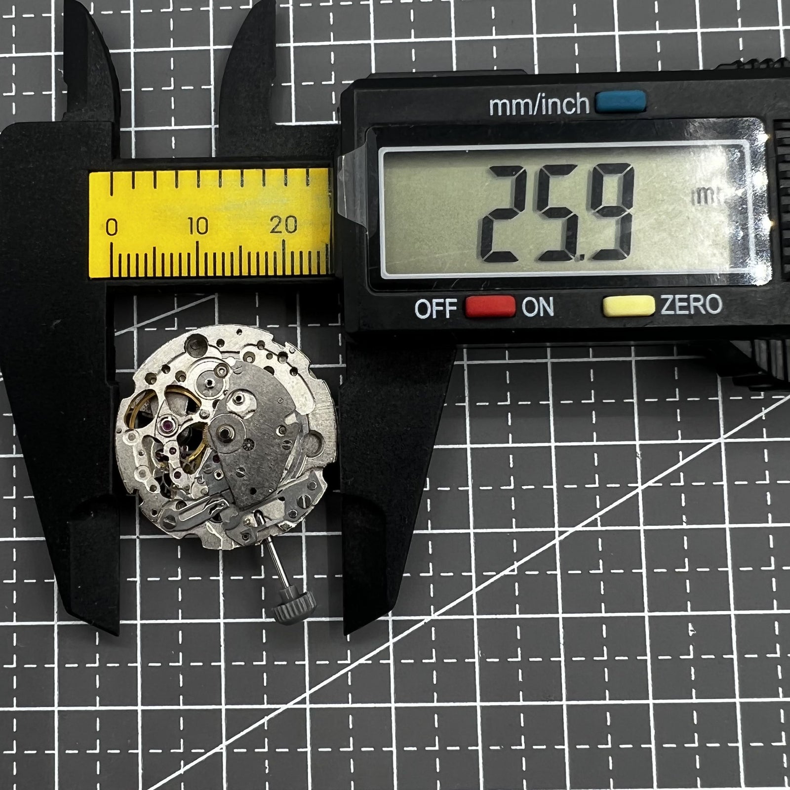 Miyota Citizen 82S5 silver plated automatic watch movement showcasing precise mechanical craftsmanship and reliable performance.