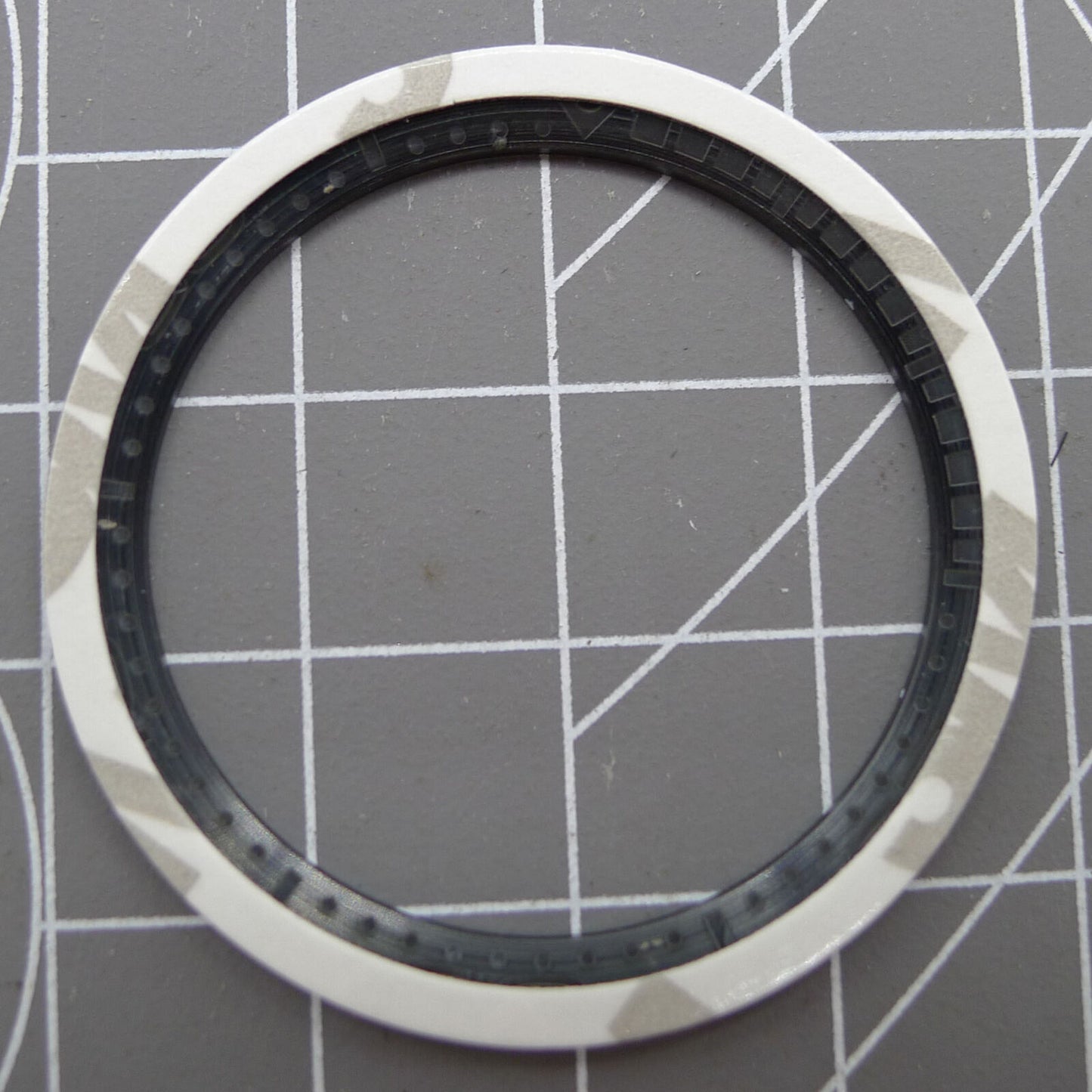 38mm polished red ceramic waterproof bezel for men's watch accessories.