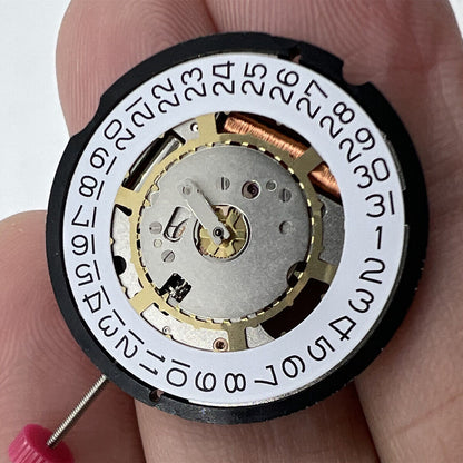 Swiss Part Ronda 715 quartz movement with date window at 3 o'clock for watch repair