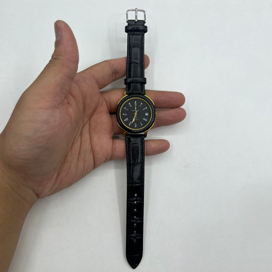 37mm Kongque automatic watch with black dial, Roman numerals, and 33 jewels for precise timekeeping.