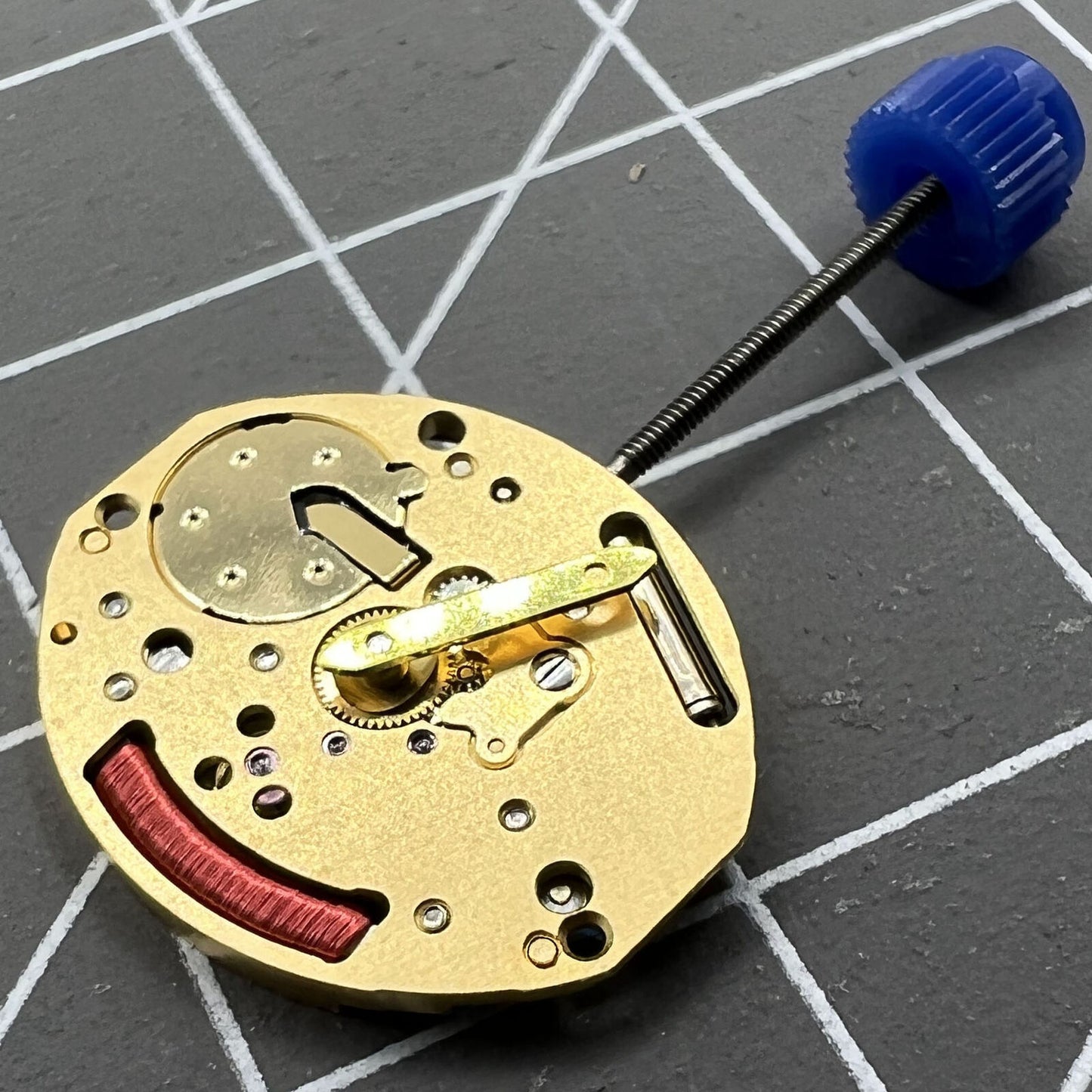 Swiss Made ETA E03.001 quartz watch movement with 2 hands, precise timekeeping by ETA.