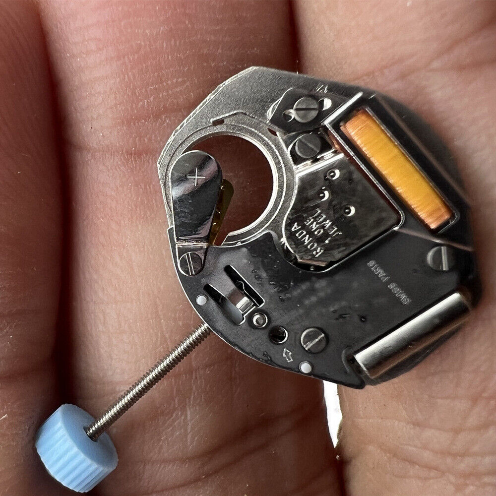 H5 Ronda 762 Swiss quartz watch movement with high canon pinion, 5.8mm, for precise watch repairs.