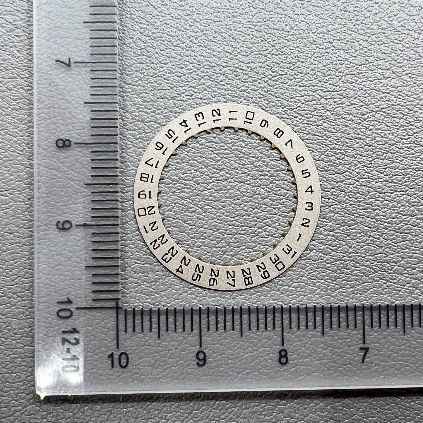 Datumsscheibe mit Datum bei 3 Uhr für Cartier Blue Balloon ETA 2892 generic