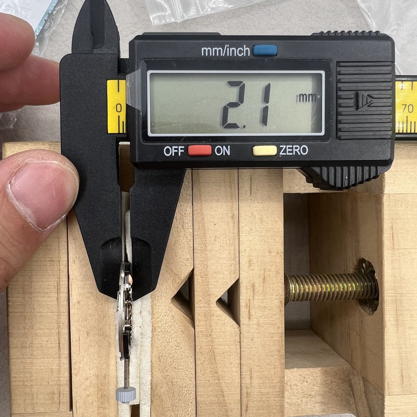Swiss Ronda 702 Quartz Watch Movement