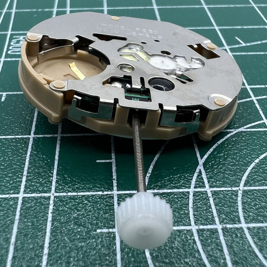 Sunon PE60 quartz watch with date at 3, small seconds at 6, and classic 3-hand design.