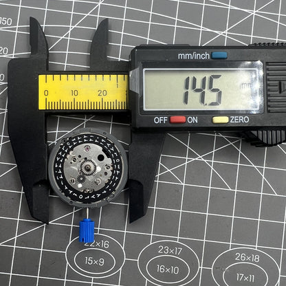 Automatisches NH34 GMT Uhrwerk mit schwarzer Scheibe arabische Zahlen Sekundenstopp