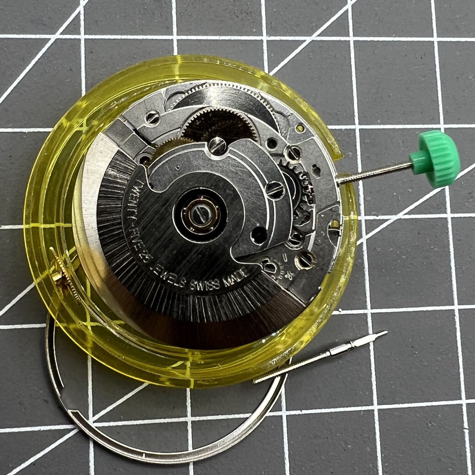 V8 Swiss ETA 2824-2 mechanical movement, high-precision watch accessory for reliable timekeeping.