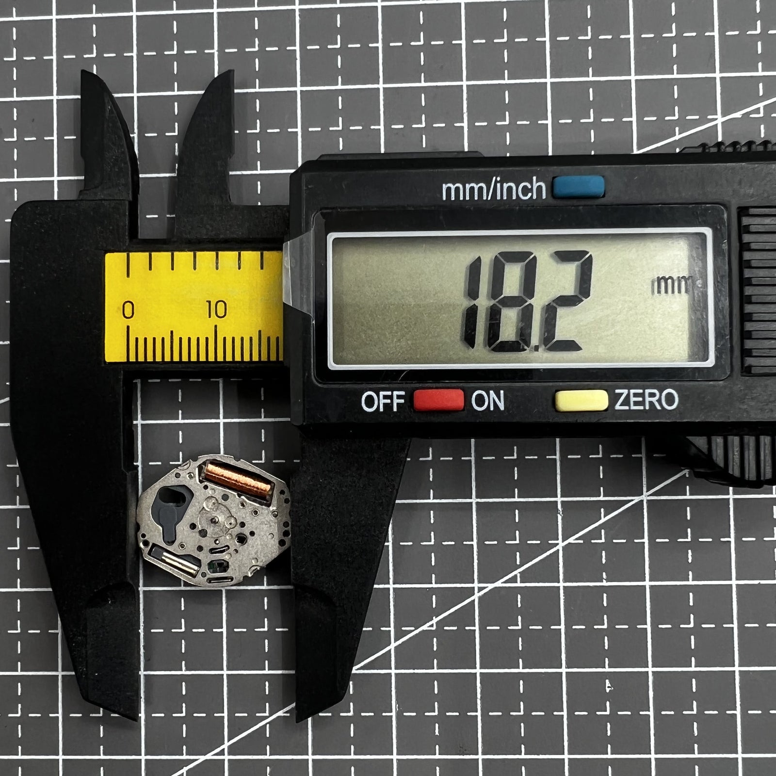 Miyota 3D44 quartz watch movement with 2 hands, Japanese precision and durability by Miyota.