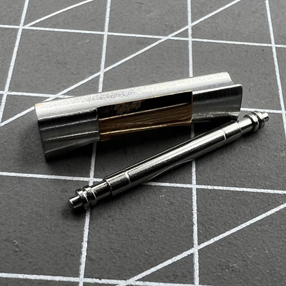 Curved end link connections for Daytona bracelet, 20/21mm width, improving fit and stylish design.