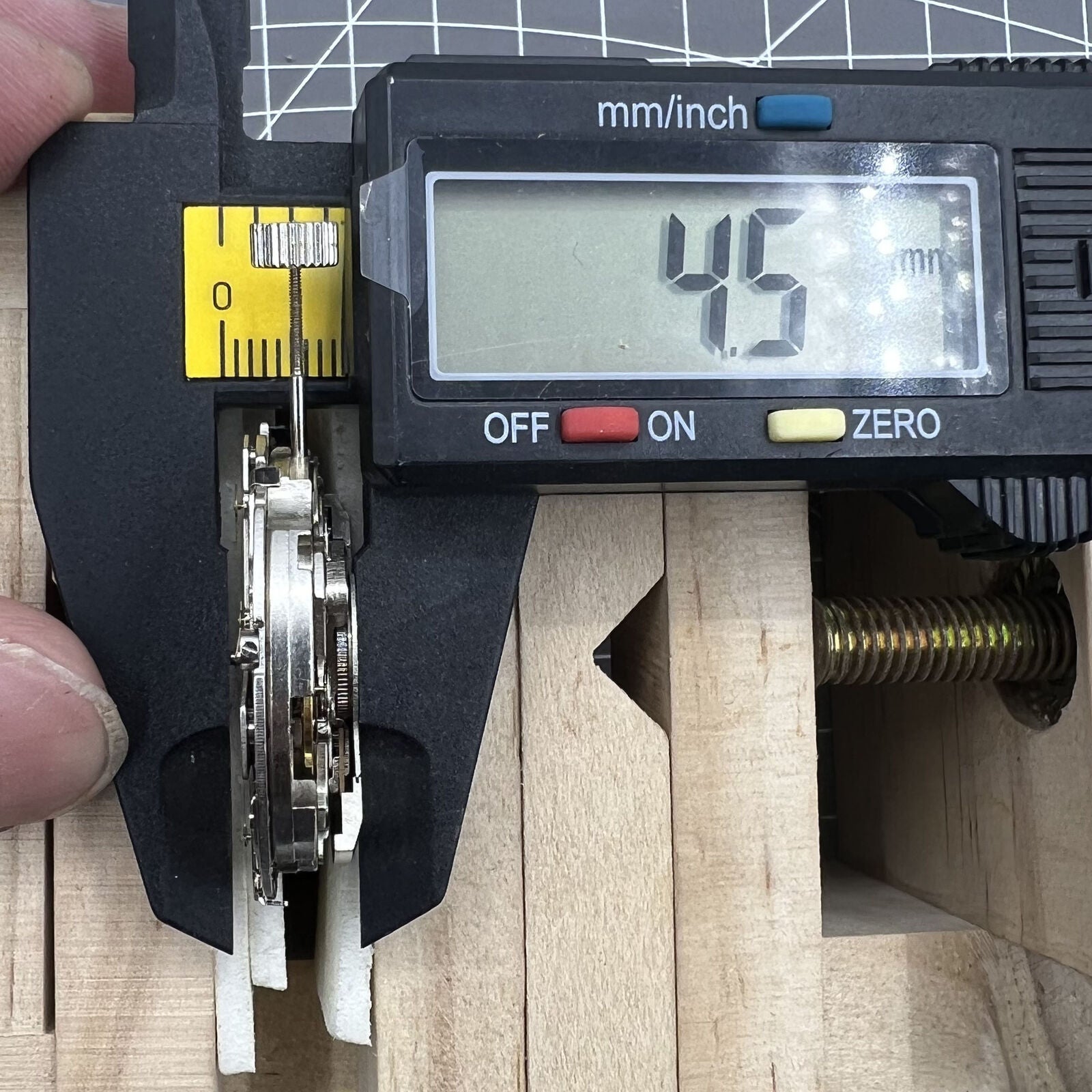 Tianjin Seagull ST25 automatic watch movement with three hands and big date, showcasing precise Chinese craftsmanship.