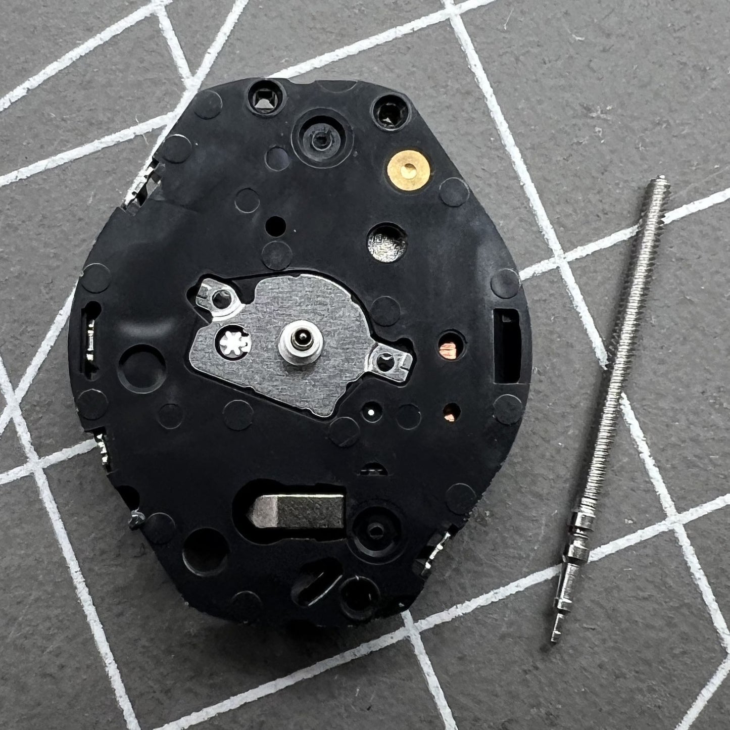 2 Stück Miyota 7T35 Uhrwerk Quarz mit 3 Zeigern Uhrbewegung