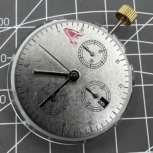 Dandong 7750 7753 automatic watch movement with single calendar positioned at 6 o'clock, precise and reliable.