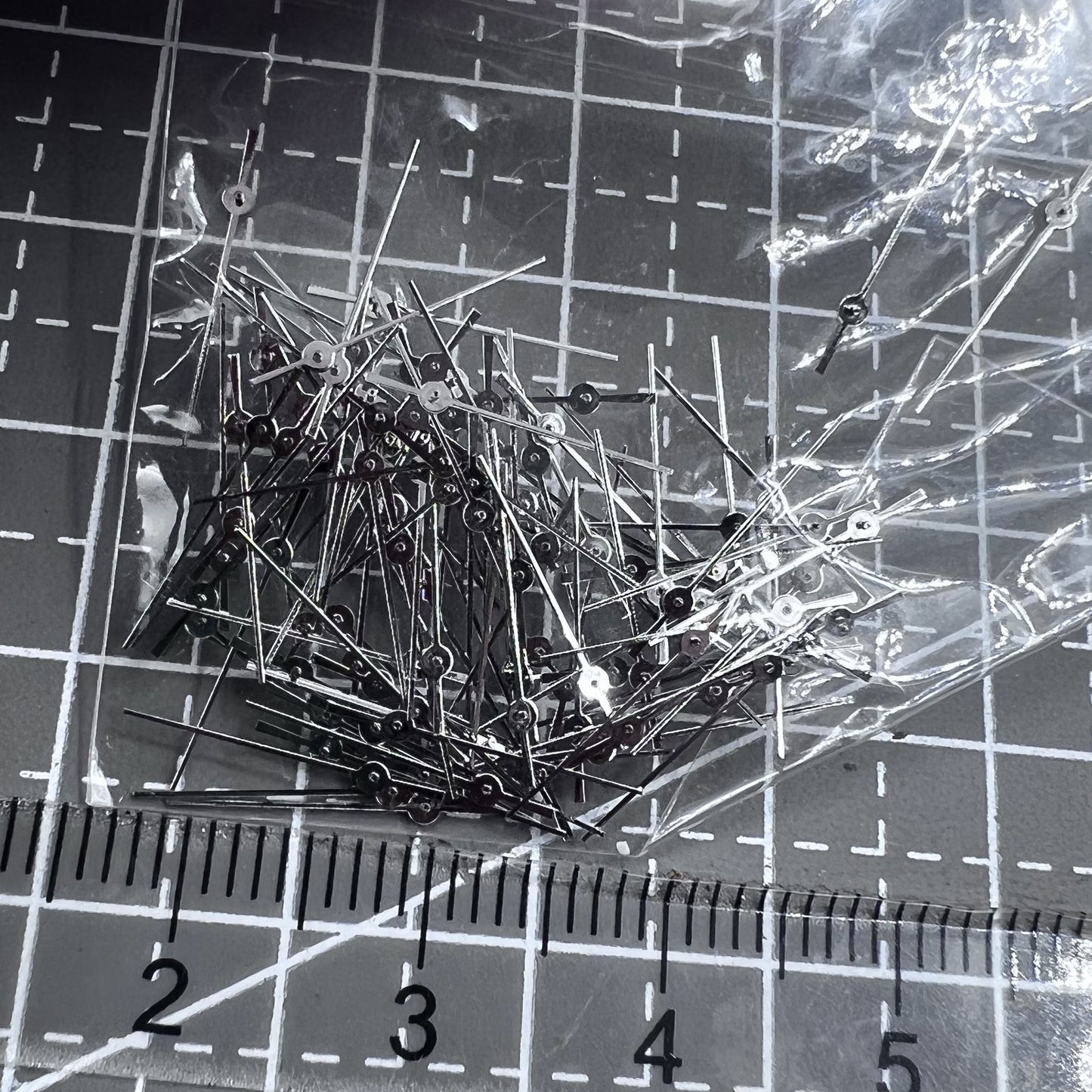 Lot de 100 aiguilles de seconde de 10,5 mm en argent pour mouvement à quartz Miyota 2035