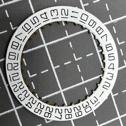 Disque de date blanc suisse Roue de date pour mouvement <tc>ETA</tc>2824 Date 3 Police carrée 