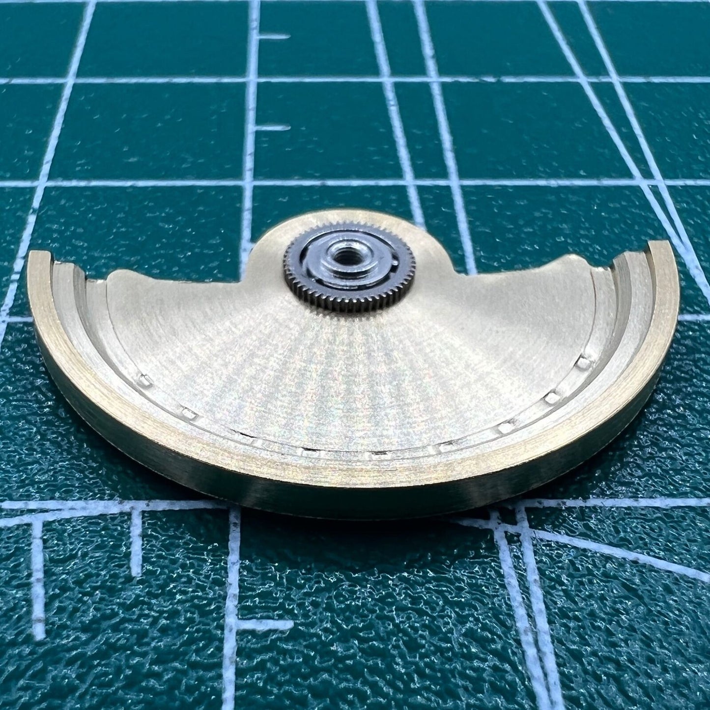 Sea Wave golden rotor featuring intricate carvings, compatible with Miyota NH35 NH36 watch movements.