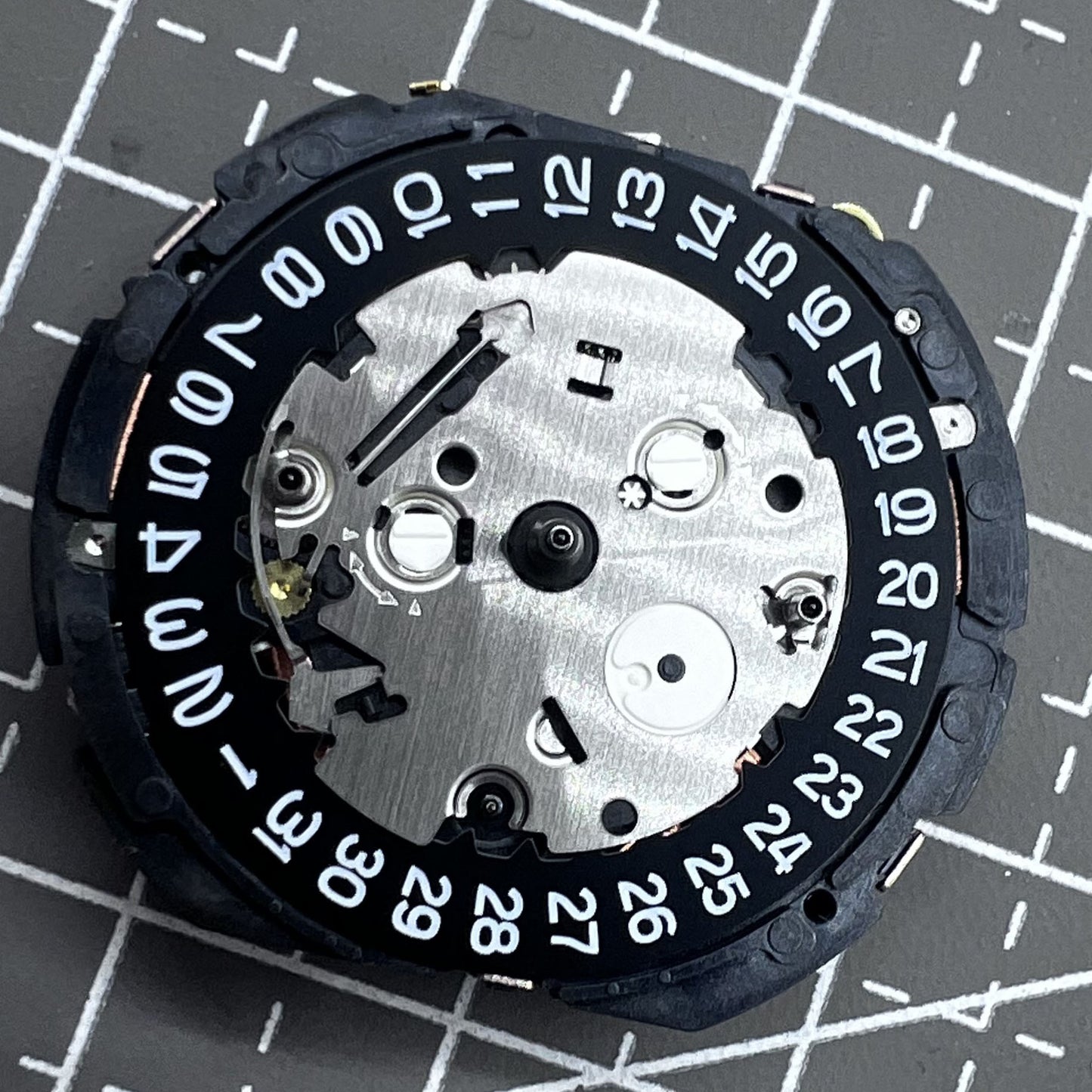 Seiko Japan 5T82A quartz movement for precise timekeeping in watch accessories.