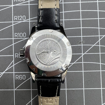 27mm Tianjin Seagull ladies watch with manual mechanical movement and gold nail markers for elegant style.