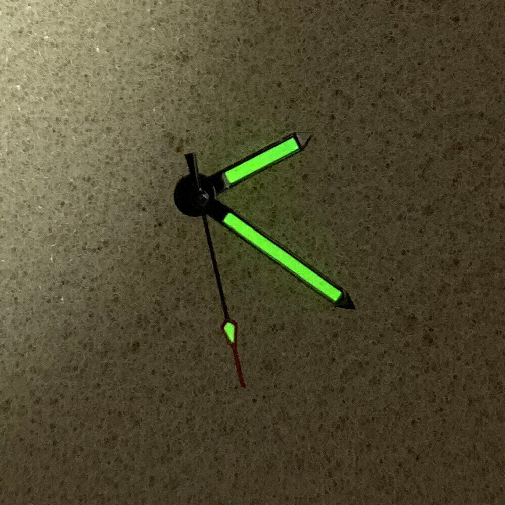 Green luminous 3-hand watch set with black trim, compatible with NH35/NH36/4R36 movements.