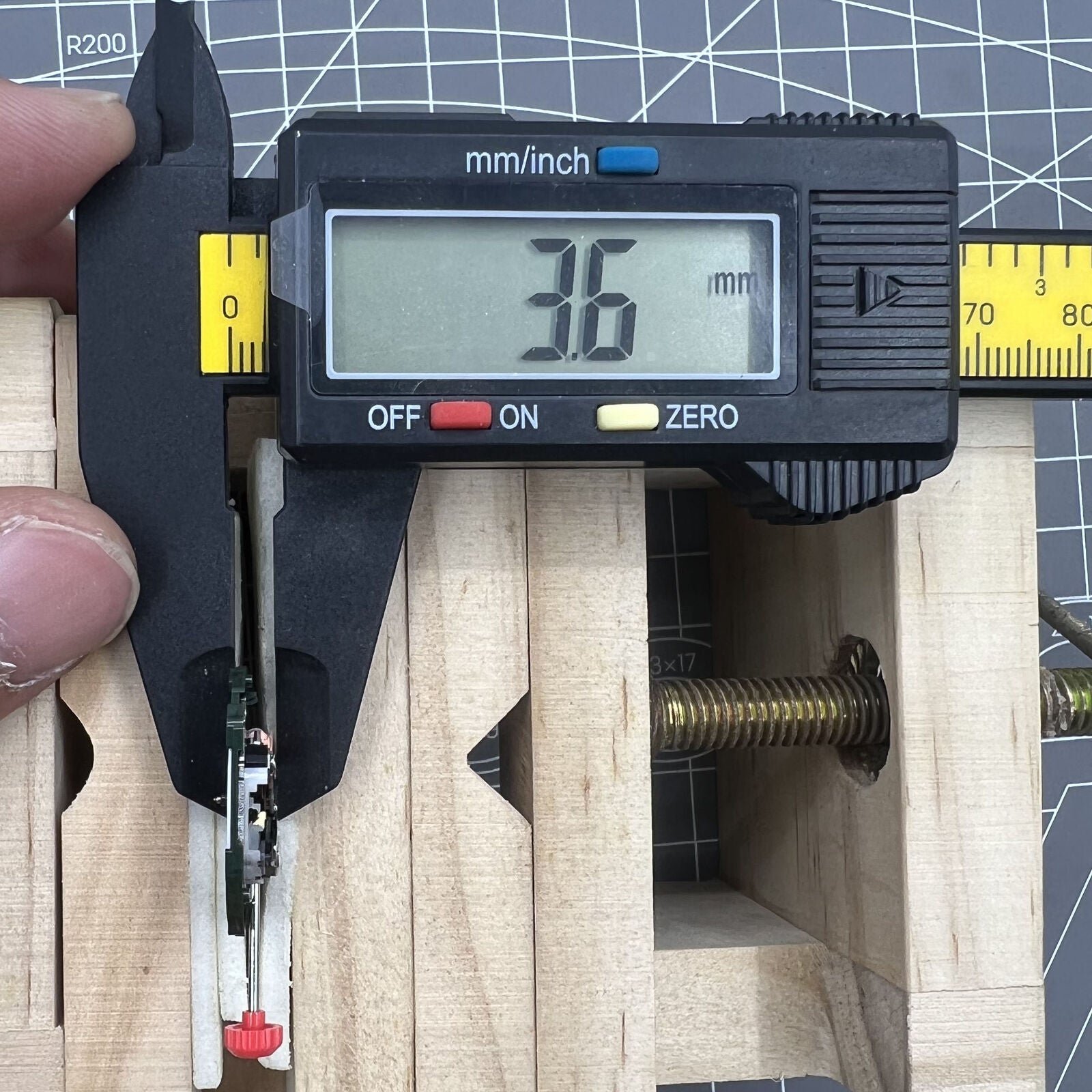 Miyota 2315 quartz watch movement with date display at 6 o'clock, precise timekeeping by Miyota.