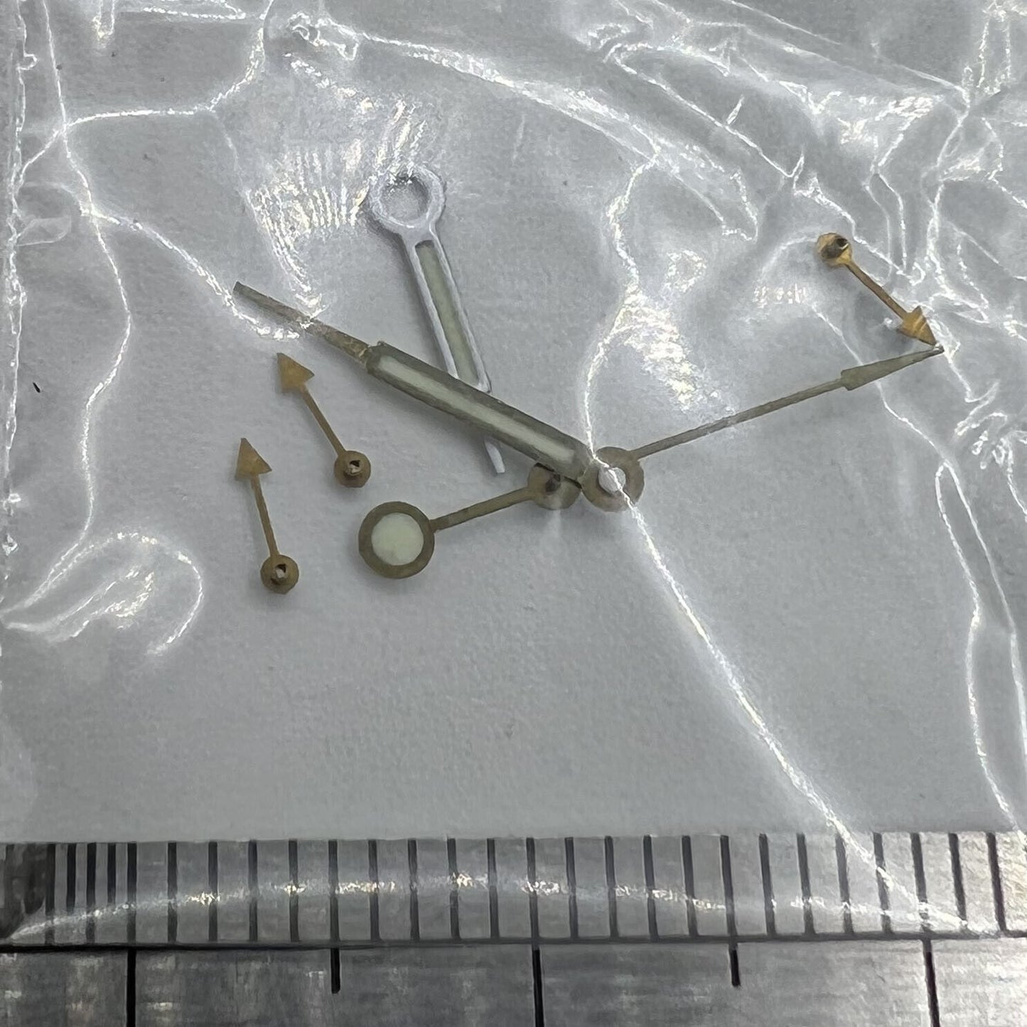 Silver-trimmed green luminous watch hands, 11.5mm, for Miyota 0S80, precise time display accessory