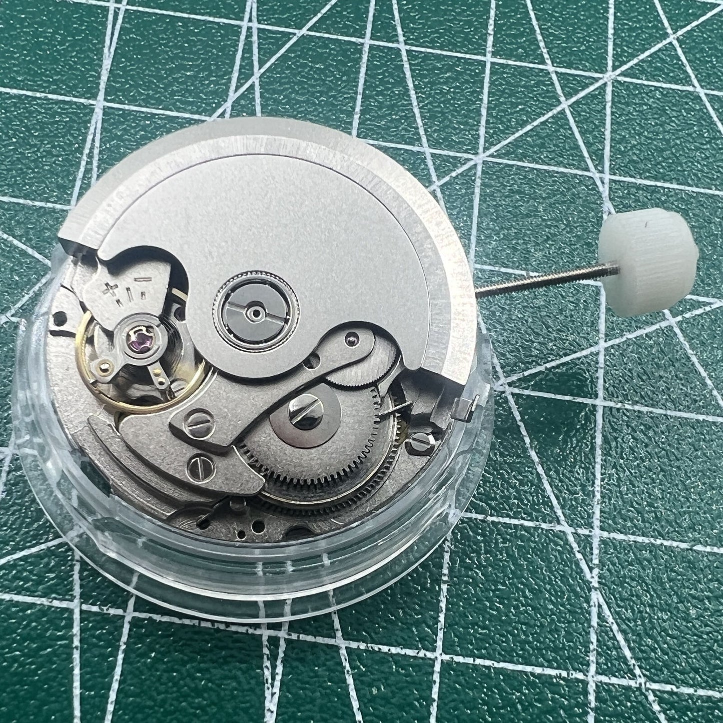 SHANGHAI JHB10 watch accessory displaying single calendar automatic mechanical movement with precision engineering.