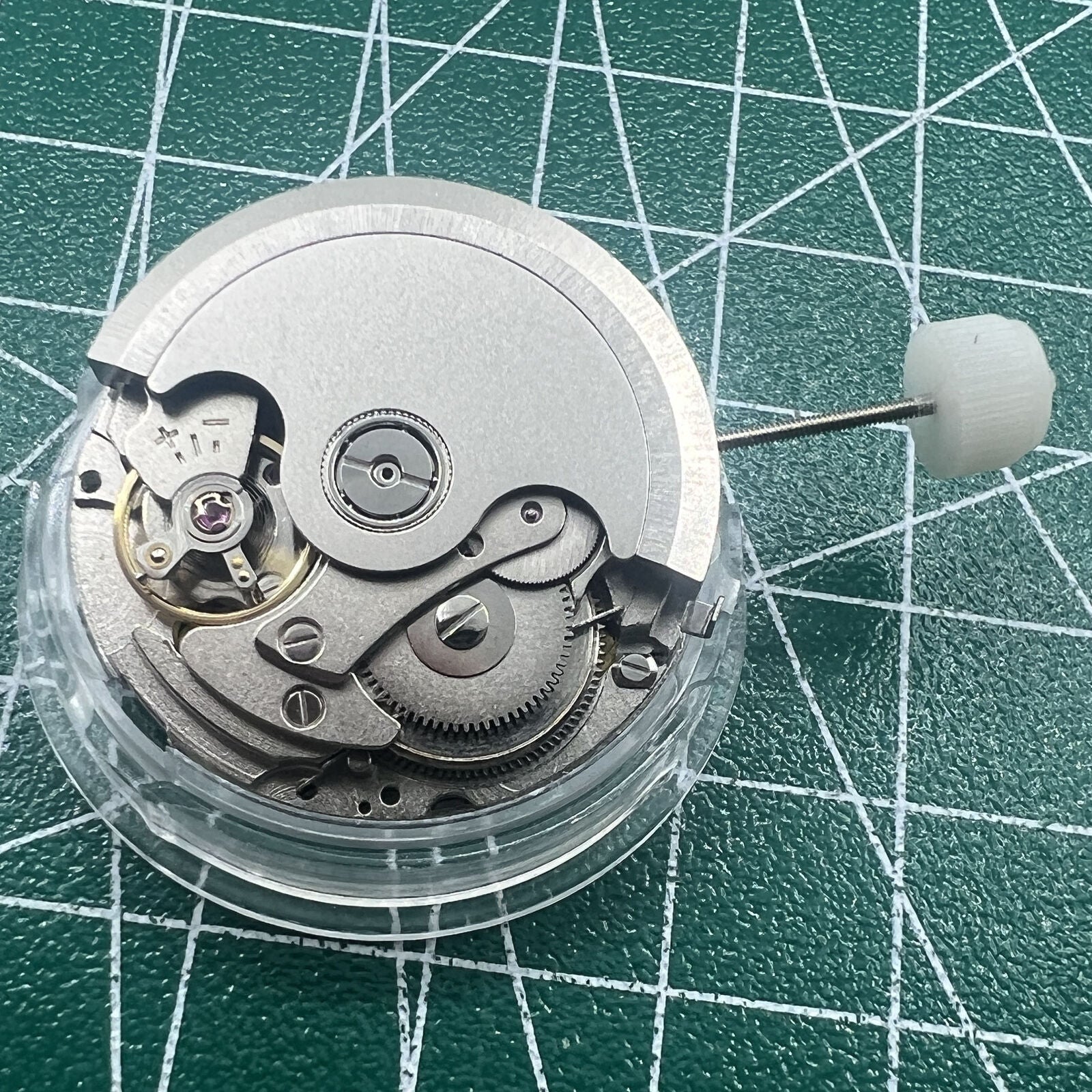 SHANGHAI JHB10 watch accessory displaying single calendar automatic mechanical movement with precision engineering.