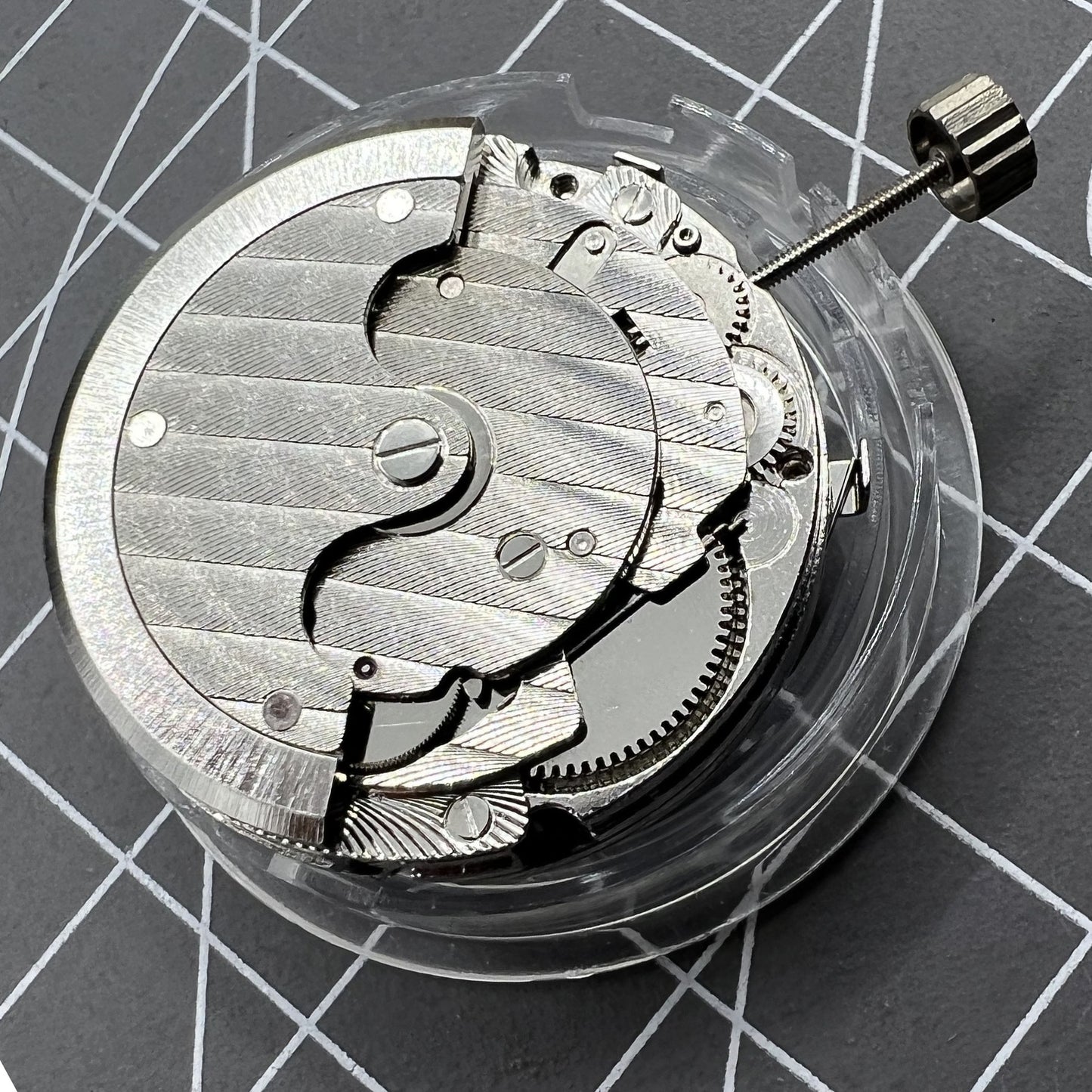 Seagull Mechanische Uhr T16 mit kleinem Sekundenz�hler bei 2, 6, 10 und Einzelkalender.