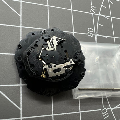 Japan Made Hattori Epson TMI PC39 quartz watch movement, precise timekeeping for watch repairs and upgrades.