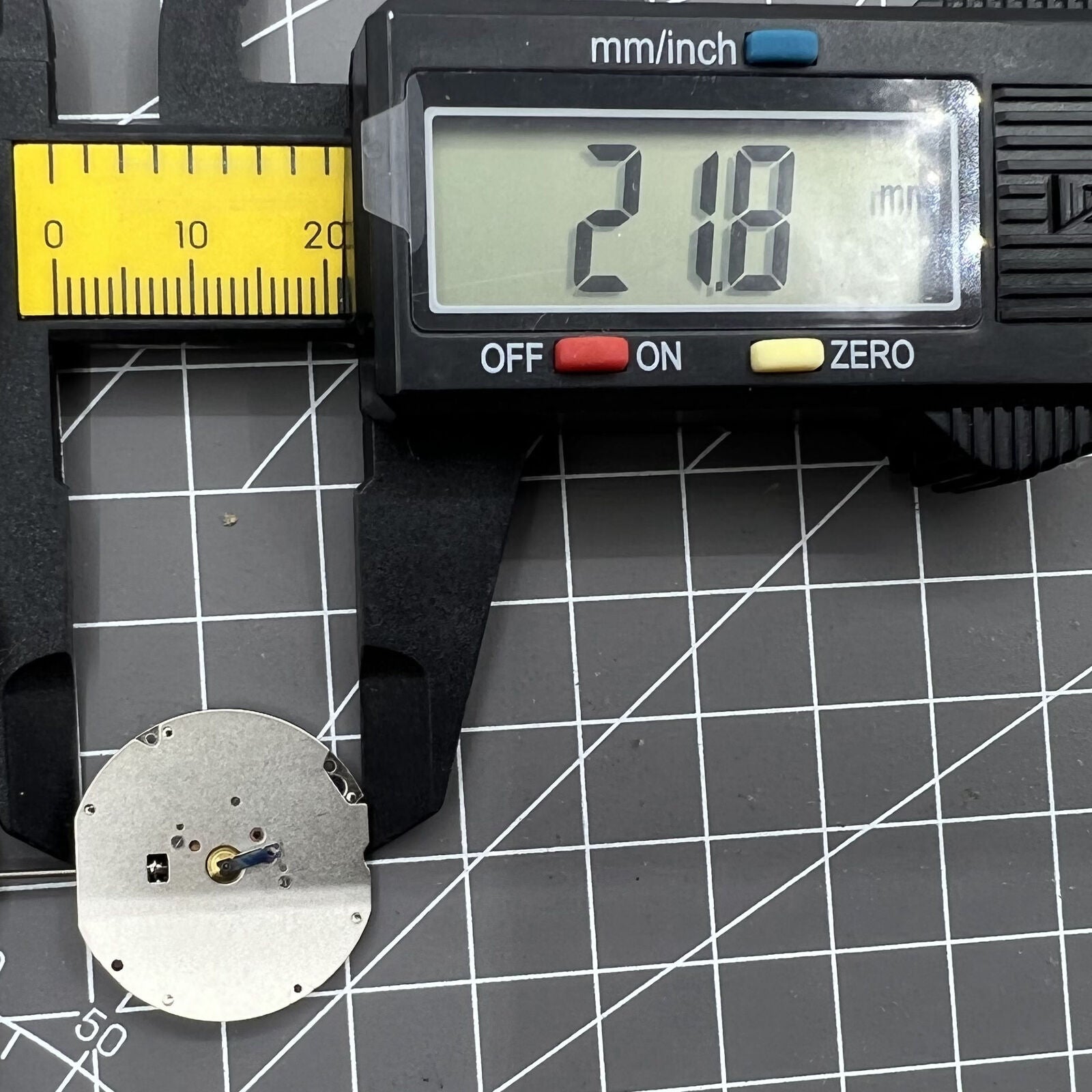 Swiss Ronda 703 quartz watch movement, precise timekeeping for premium watch accessories.