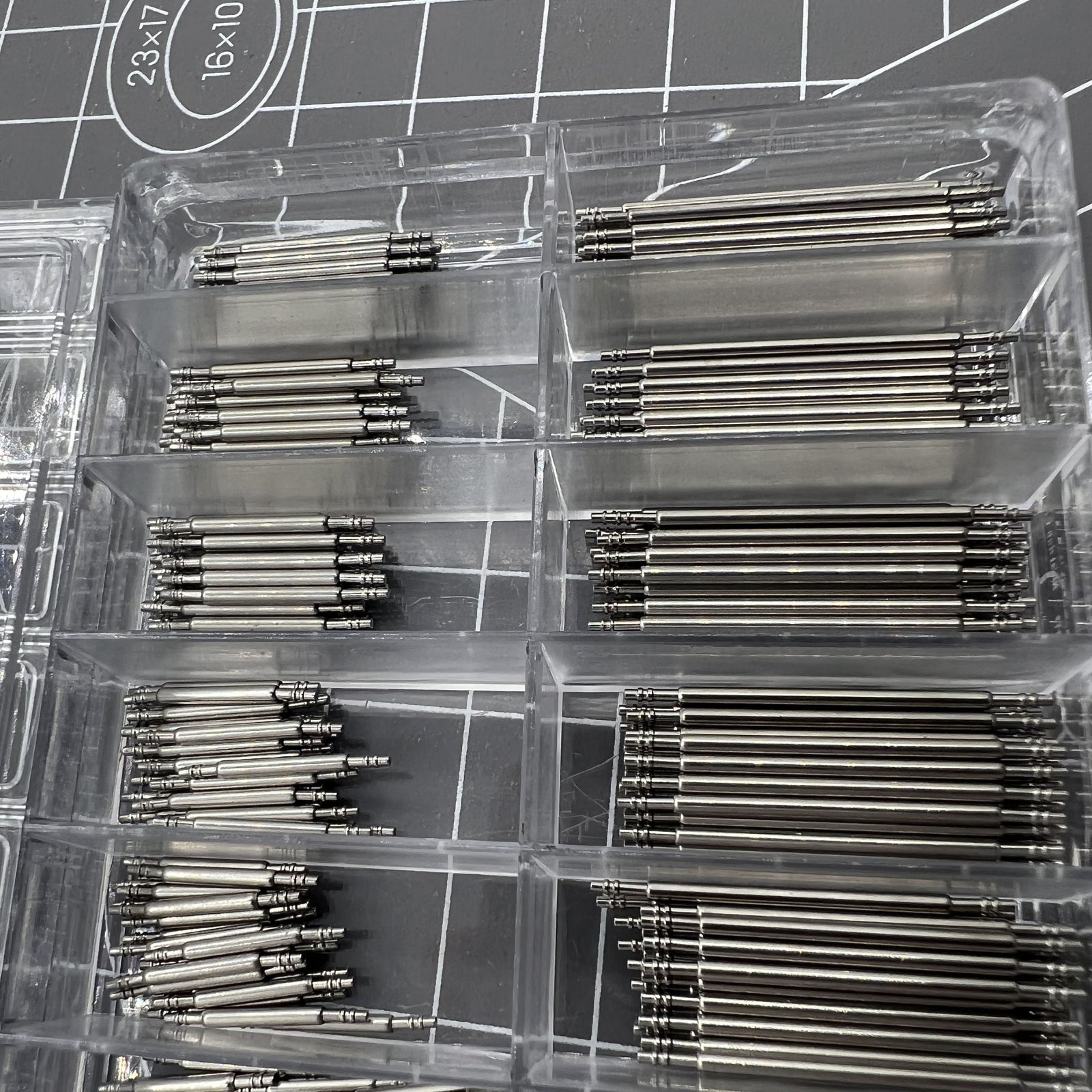 Double flange stainless steel watch spring bars set, 18 sizes, 360 pieces for watch repairs and adjustments.