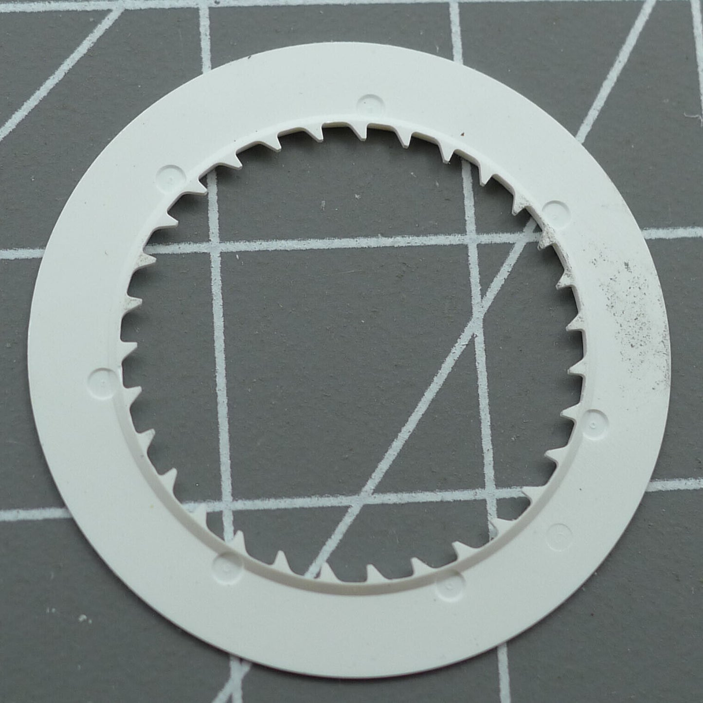 Red date wheel displaying numbers, compatible with Seiko NH35 NH36 watch movements and black background.