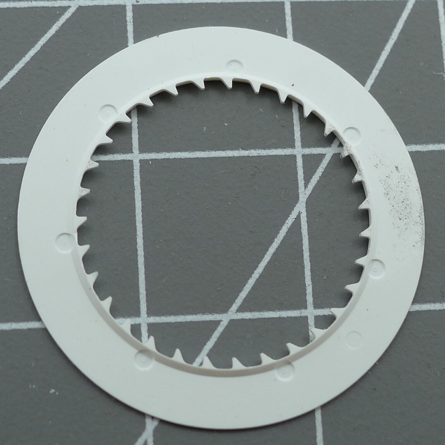 Red date wheel displaying numbers, compatible with Seiko NH35 NH36 watch movements and black background.