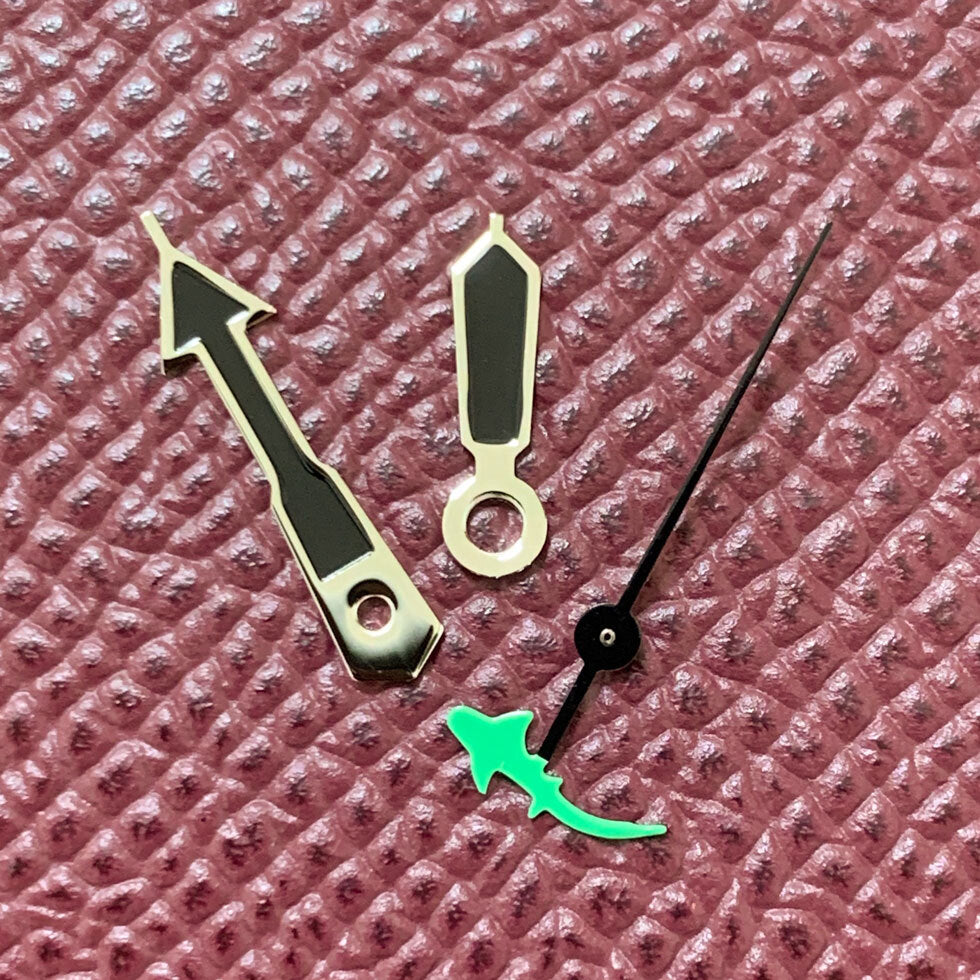 Black watch hands set including second hand for NH35/NH36/4R36 movement, compatible with Turtle and Fish models.