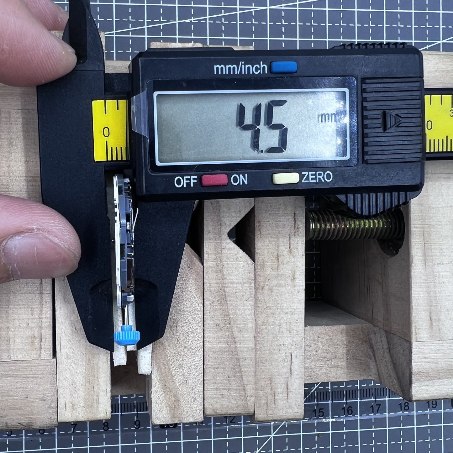 Japan Miyota Quarz 6N30 Uhrwerk mit 3 Zeigern, Uhrwerk ohne Datum f�r pr�zise Zeitmessung