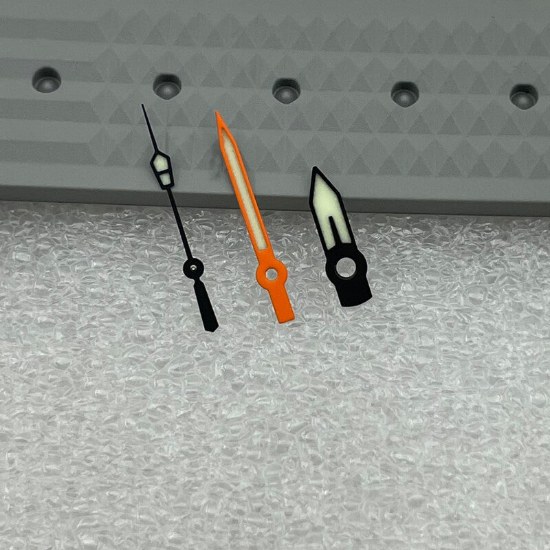 Green luminous watch hands set for NH35/4R36/6R15/7S26 movement, enhancing visibility and precision.