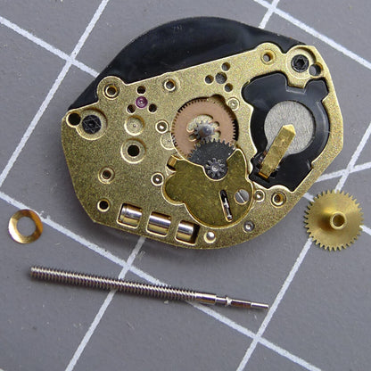 Swiss Made Ronda 1062 quartz watch movement with 2 hands, ideal for precise timekeeping in watch accessories.