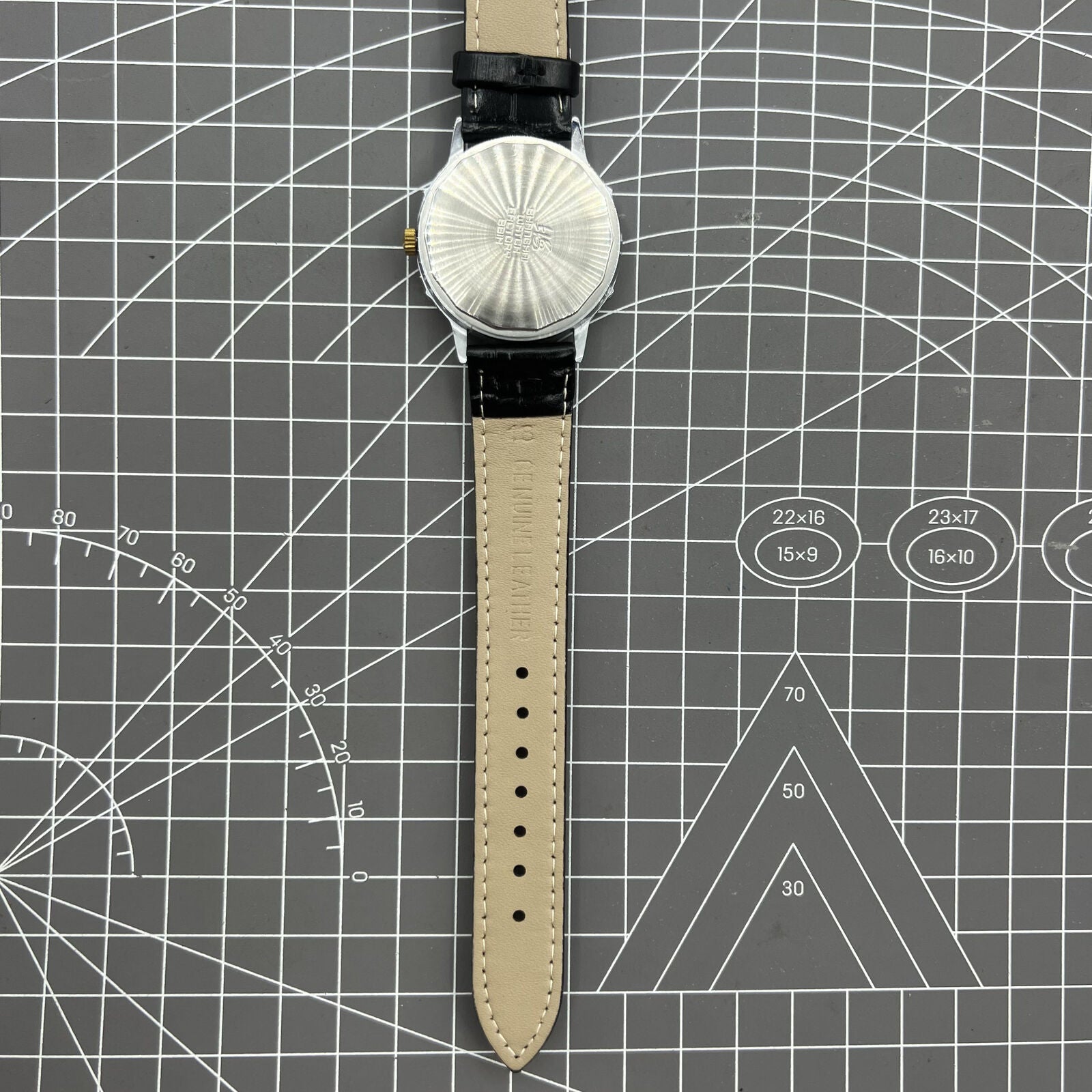 Shanghai 37mm manual mechanical watch with gradient grey dial, 17 jewels, classic design for daily wear.