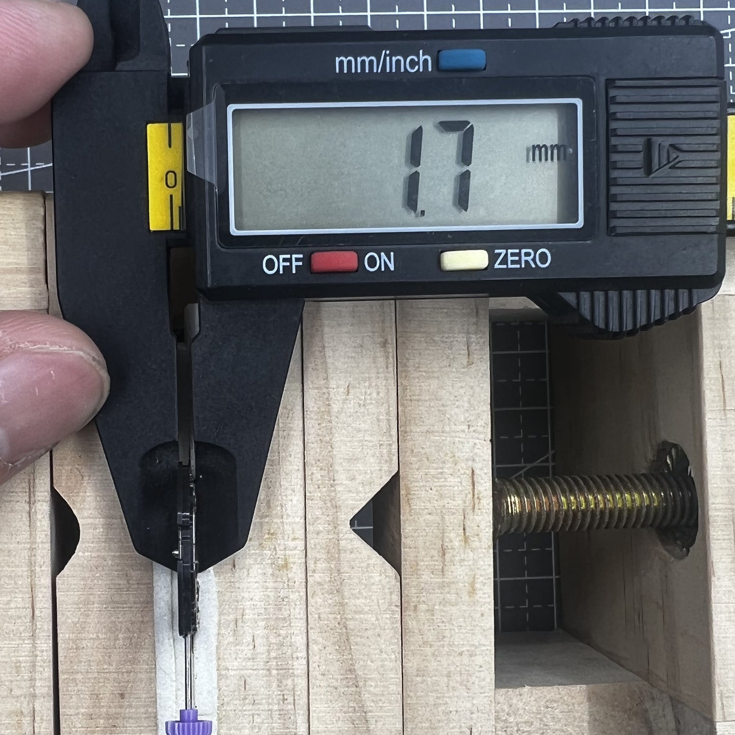 Citizen Solar Uhr G870M mit 2 Zeigern Japan Uhrwerk