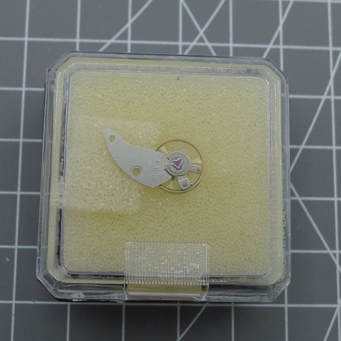 Balance wheel splint for YN55 YN56A movement, generic fit watch part for precise timekeeping.